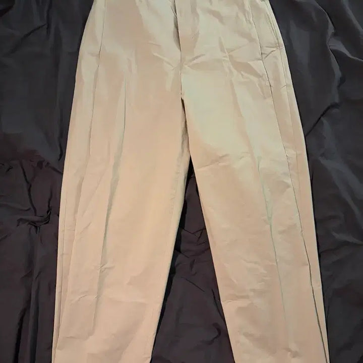 [BUNJANG] Amomento Garcon Pants Light Grey L / 아모멘토 가르송 팬츠 라이트 그레이 L