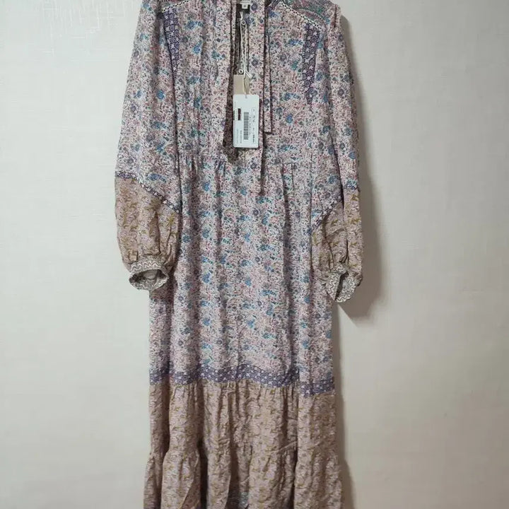 [SOLD OUT] 아떼바네사브루노실크롱원피스(미사용새상품)