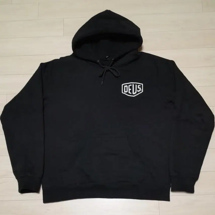 [BUNJANG] Deus Ex Machina Seoul Hoodie Black XL / 데우스 엑스마키나 서울 후드 블랙 (XL)