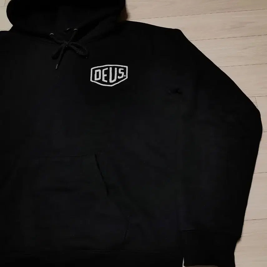 [BUNJANG] Deus Ex Machina Seoul Hoodie Black XL / 데우스 엑스마키나 서울 후드 블랙 (XL)