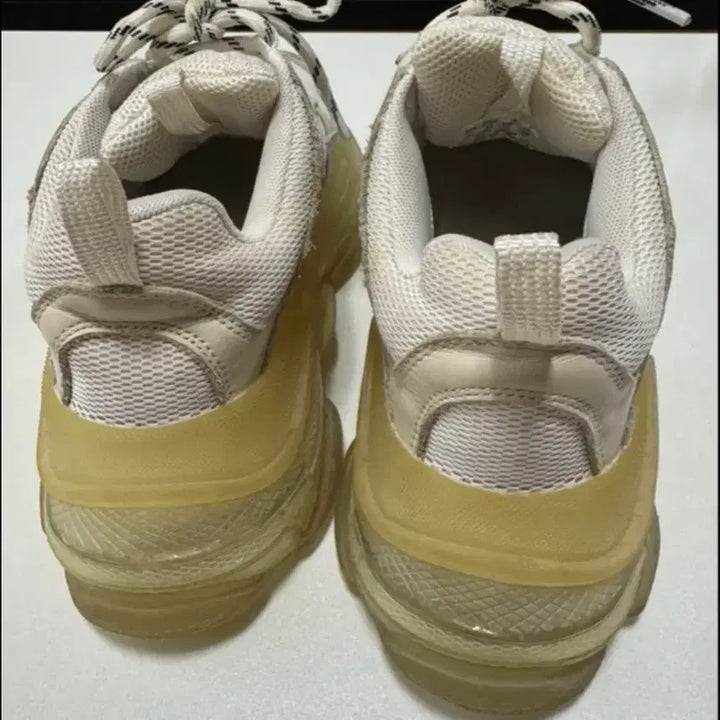 [BUNJANG] Balenciaga Triple S Ivory Size 37 / [중고/급쳐] 발렌시아가 트리플S 아이보리 37