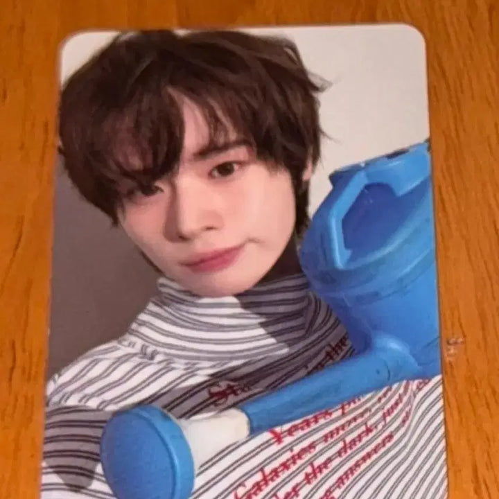 [BUNJANG] TWS Mini 5th Album Lucky Draw Photocard - Kyungmin (2 pcs) / TWS 미니 5집 단봉 특전 포카 경민 2장