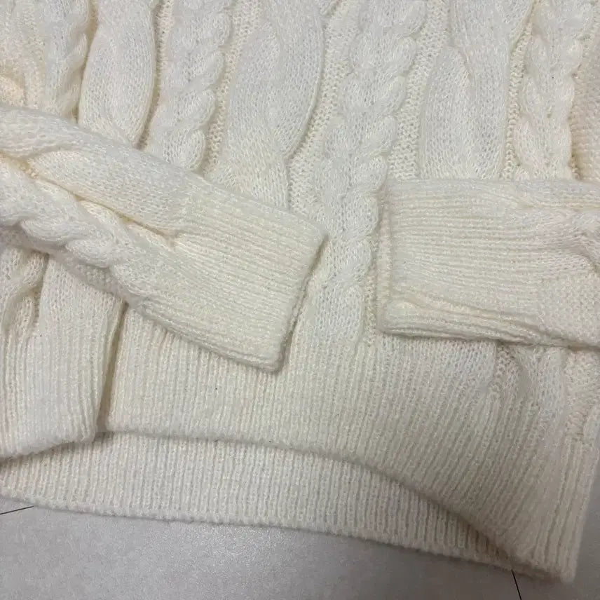 [BUNJANG] Ableit Knit / 에이블릿 니트