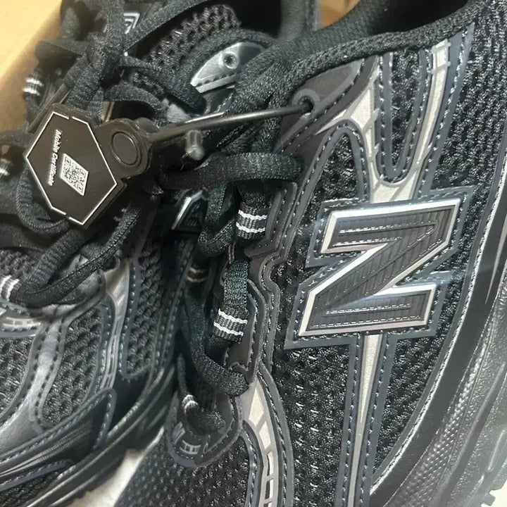 [BUNJANG] New Balance 740 Black Sneakers (225) / 새상품 뉴발란스740 225 새상품 뉴발 운동화