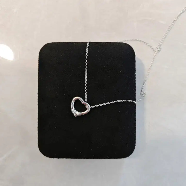 [BUNJANG] Heart Shape Silver Necklace / 하트모양 실버 목걸이