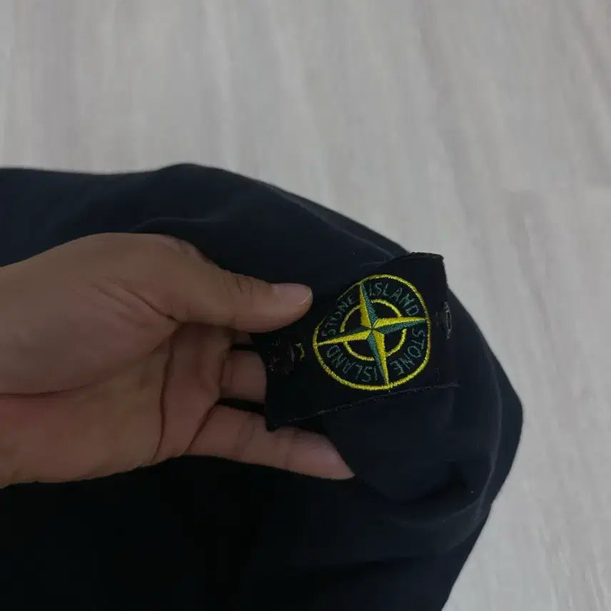 [BUNJANG] Stone Island Black Sweatshirt T-Shirt / L 스톤아일랜드 블랙 맨투맨 티셔츠