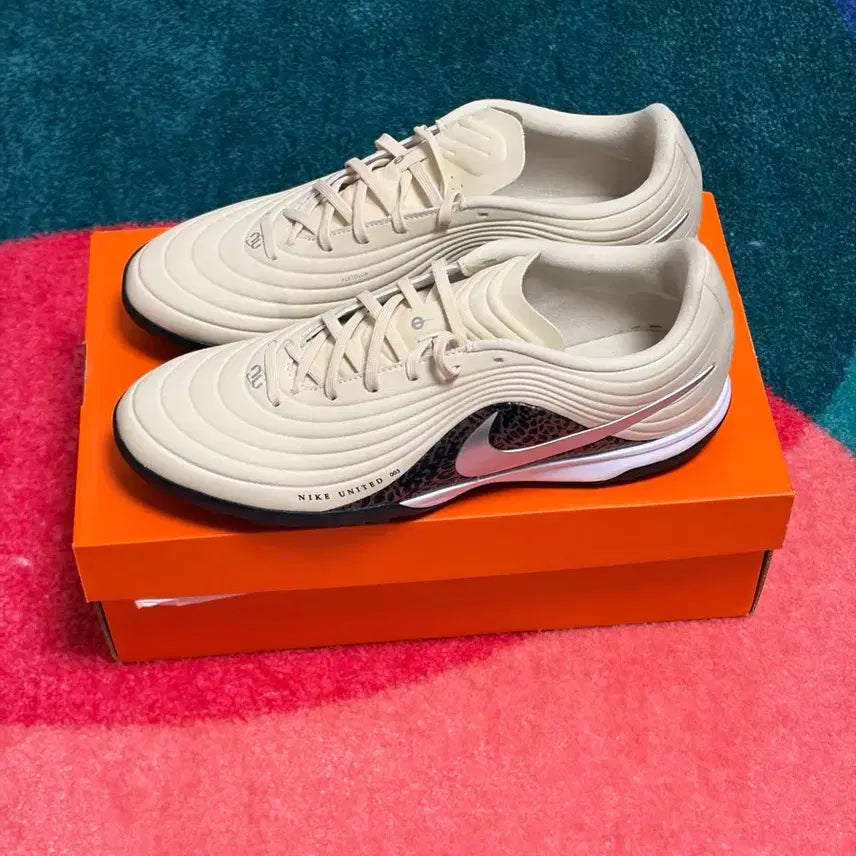 [BUNJANG] Nike Maestro Academy TF Football Boots Size 280 / 나이키 마에스트로 아카데미 tf nu3 [280]
