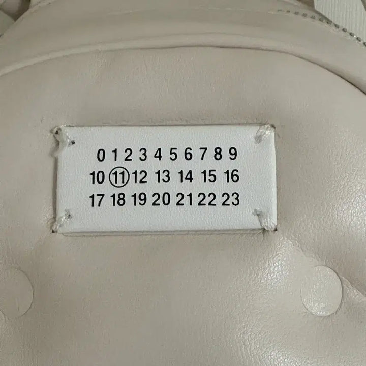 [BUNJANG] Maison Margiela Backpack White / 메종마르지엘라 백팩 화이트