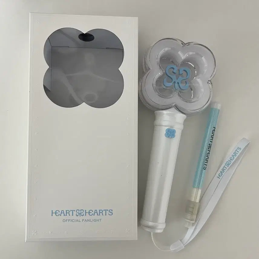 [BUNJANG] HATS TO HEARTS HATOOHART Official Lightstick / 하츠투하츠 하투하 공식 응원봉 임시 양도 판매