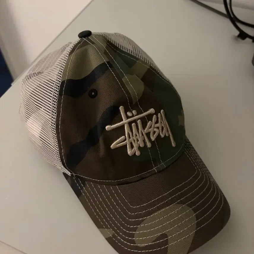 [BUNJANG] Stussy x New Era 9Twenty Camo Trucker Cap / 스투시 x 뉴에라 9Twenty 카모 트러커캡