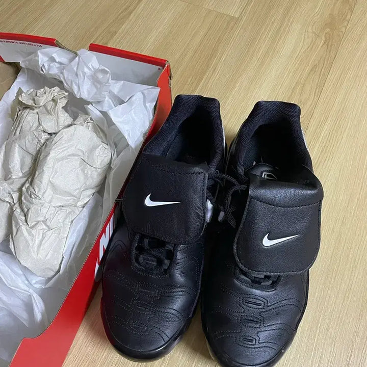 [BUNJANG] Nike Air Max Plus TNPO Black / 나이키 에어맥스 플러스 TNPO 블랙 260 판매