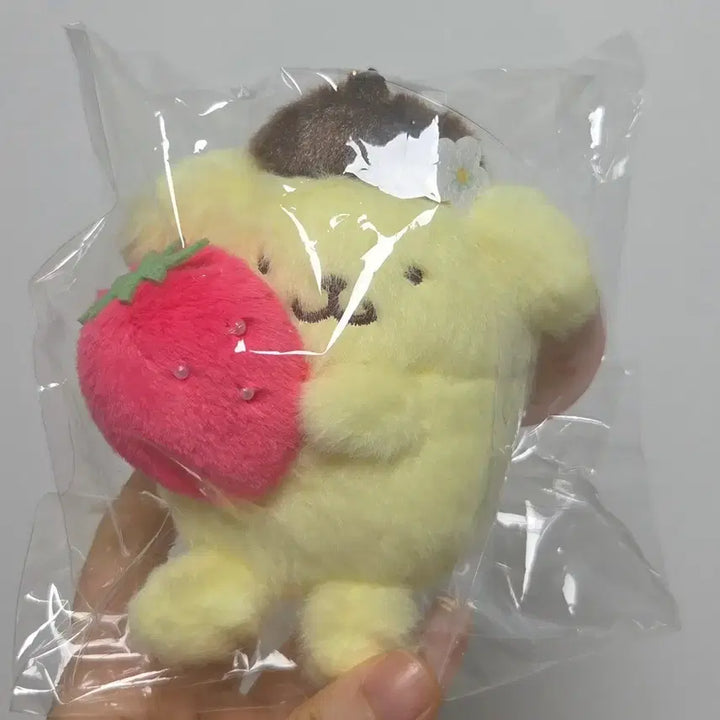 [BUNJANG] Sanrio Pompompurin Strawberry Doll Keychain / 산리오 딸기폼폼푸린 인형 키링 택포