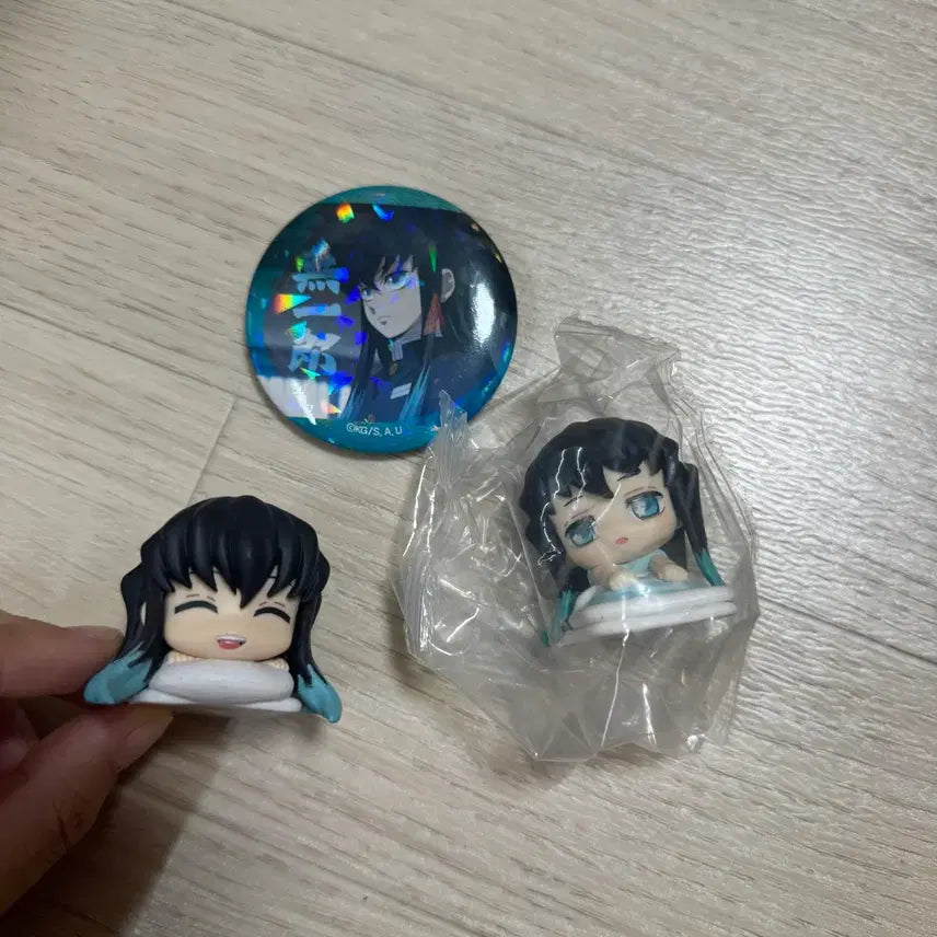 [BUNJANG] Demon Slayer Muichiro Tokito Two Badges Bundle Set / 일괄)귀칼 귀멸의칼날 무이치로 오네무탄 2개 뱃지