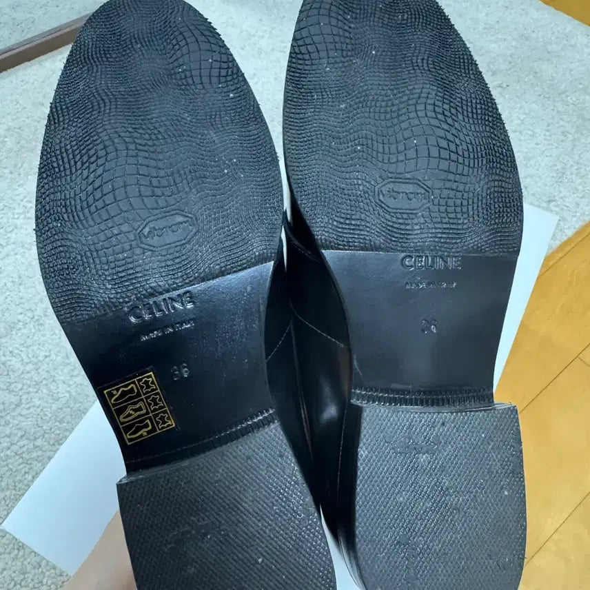 [BUNJANG] Celine Malachite Loafers Black Leather / 셀린느 말라케 로퍼