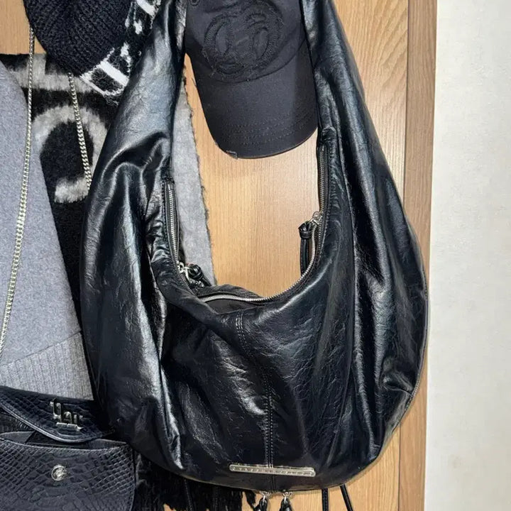[BUNJANG] Trimmingbird Hobo Bag / 트리밍버드 호보백