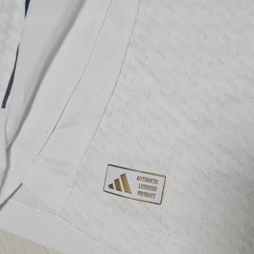 [BUNJANG] Adidas Real Madrid 24/25 Home Authentic Long Sleeve Jersey Size 3XL / 아디다스 레알마드리드 2425 홈어센틱 긴팔 유니폼