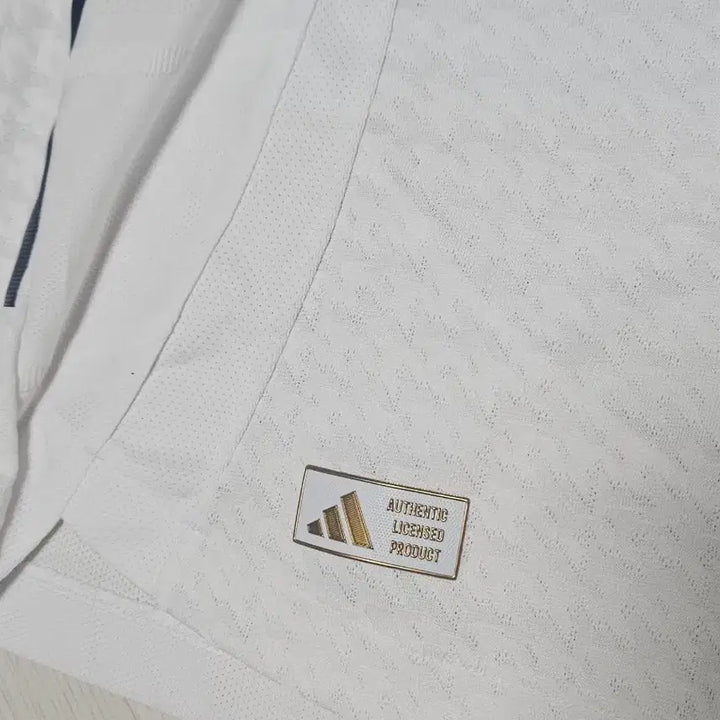 [BUNJANG] Adidas Real Madrid 24/25 Home Authentic Long Sleeve Jersey Size 3XL / 아디다스 레알마드리드 2425 홈어센틱 긴팔 유니폼