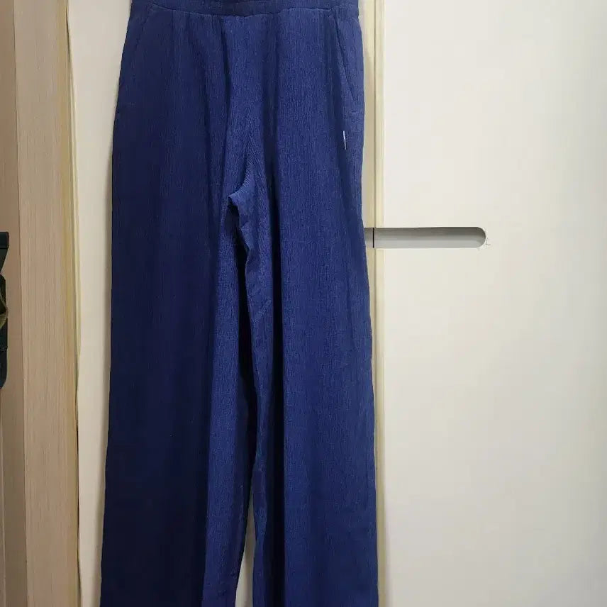 [BUNJANG] Le Coq Sportif Ribbed Wide Pants / 르꼬끄 골지 와이드 팬츠
