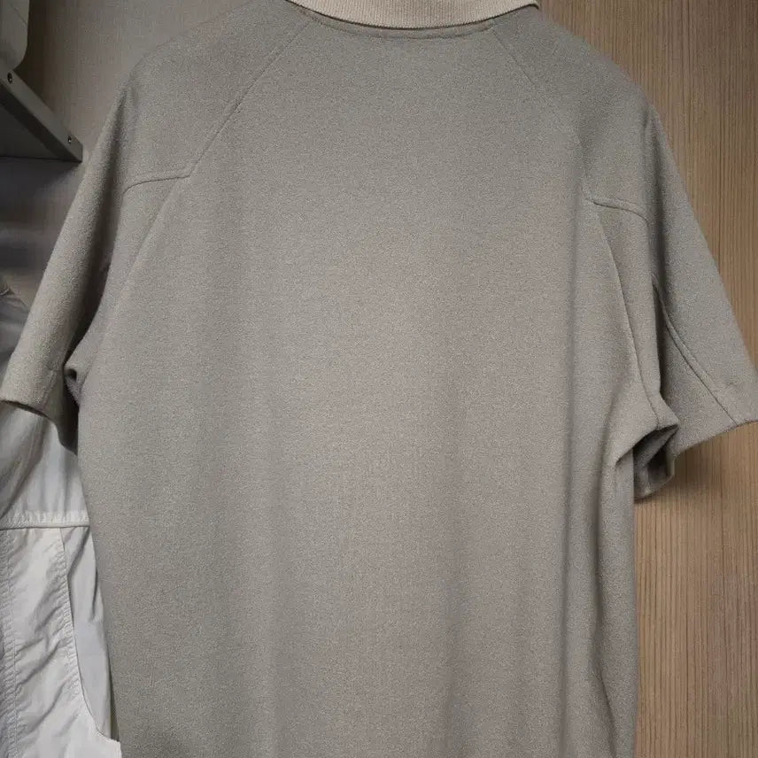 [BUNJANG] Time Homme Open Collar T-Shirt Semi Oversized Fit 100 / 타임옴므 오픈 카라 티셔츠 세미오버핏 100