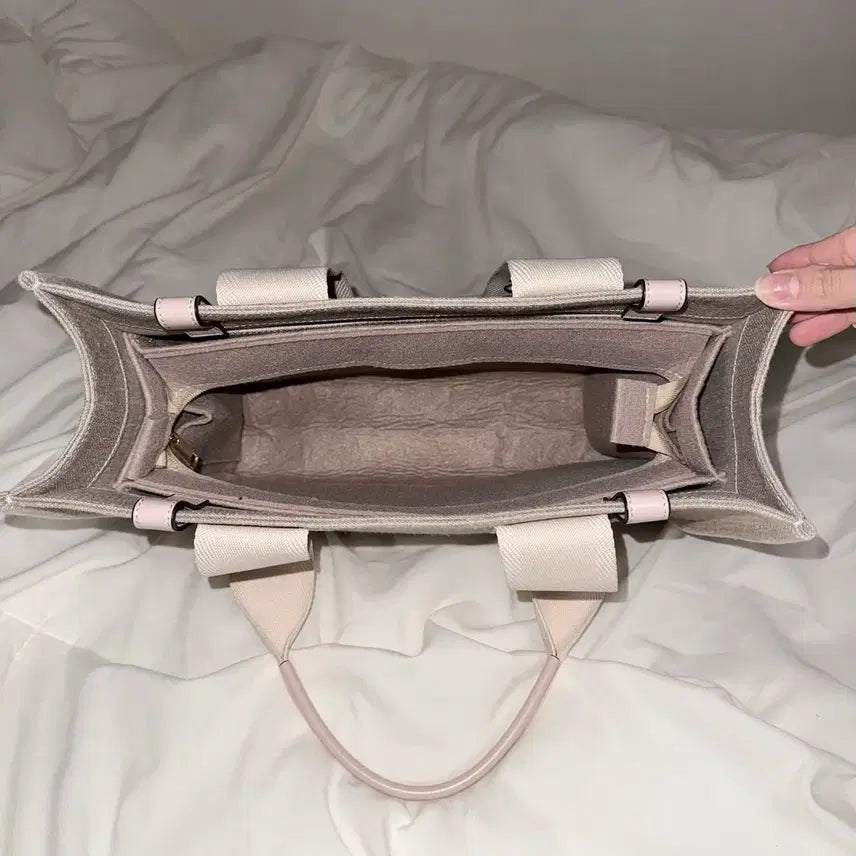 [BUNJANG] Chloe Woody Medium Tote Bag Shoulder Bag Cement Pink / 정품 끌로에 우디 미디움 토트백 숄더백 시멘트 핑크