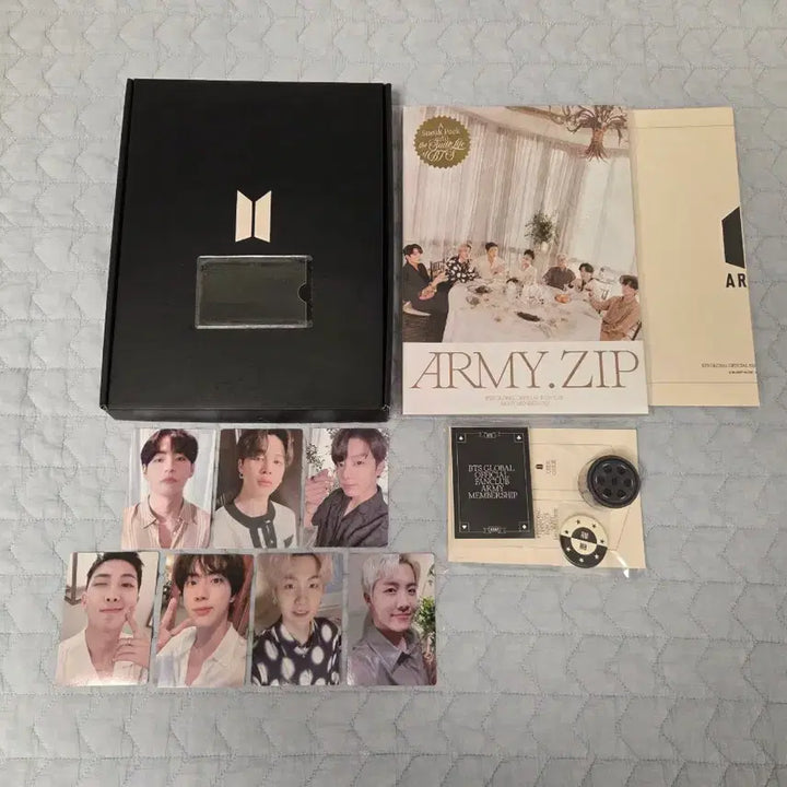 [BUNJANG] BTS Membership Kit 9th &amp; 6th Bundle Set Photocard Included / [일괄/포카포함]BTS 멤버십 키트 9기,6기 팬클럽 아미집 army