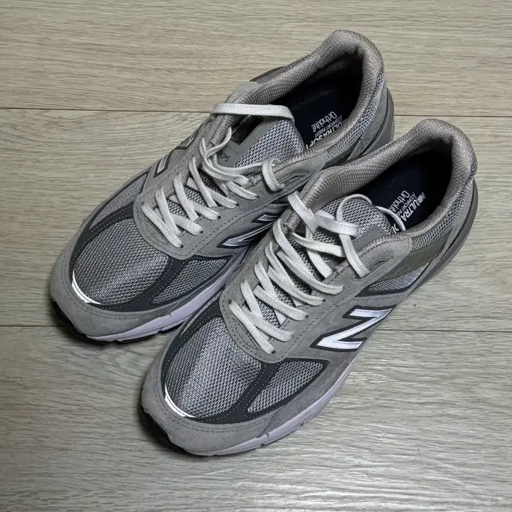 [BUNJANG] New Balance 990v5 Grey Running Shoes / 뉴발란스 990v5 그레이 컬러 280 판매
