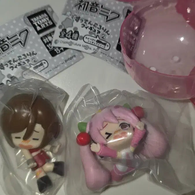 [BUNJANG] Vocaloid Miku Kudadang Gacha Sakura Miku &amp; Meiko Bundle Set (Sealed) / 보컬로이드 미쿠 꽈당 가챠 사쿠라미쿠, 메이코 일괄 미개봉 새상품