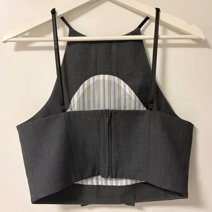 [BUNJANG] ChouchouTong Ruffled Pleat Halter Top Size 10 / 슈슈통 러플 플리츠 홀터 탑