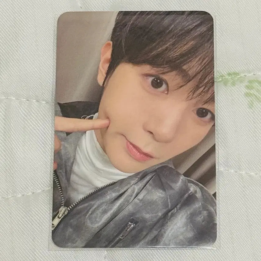 [BUNJANG] NCT WISH Ryo Lucky Draw Photocard / 엔시티위시 오드투러브 용산 위드뮤 럭드 료