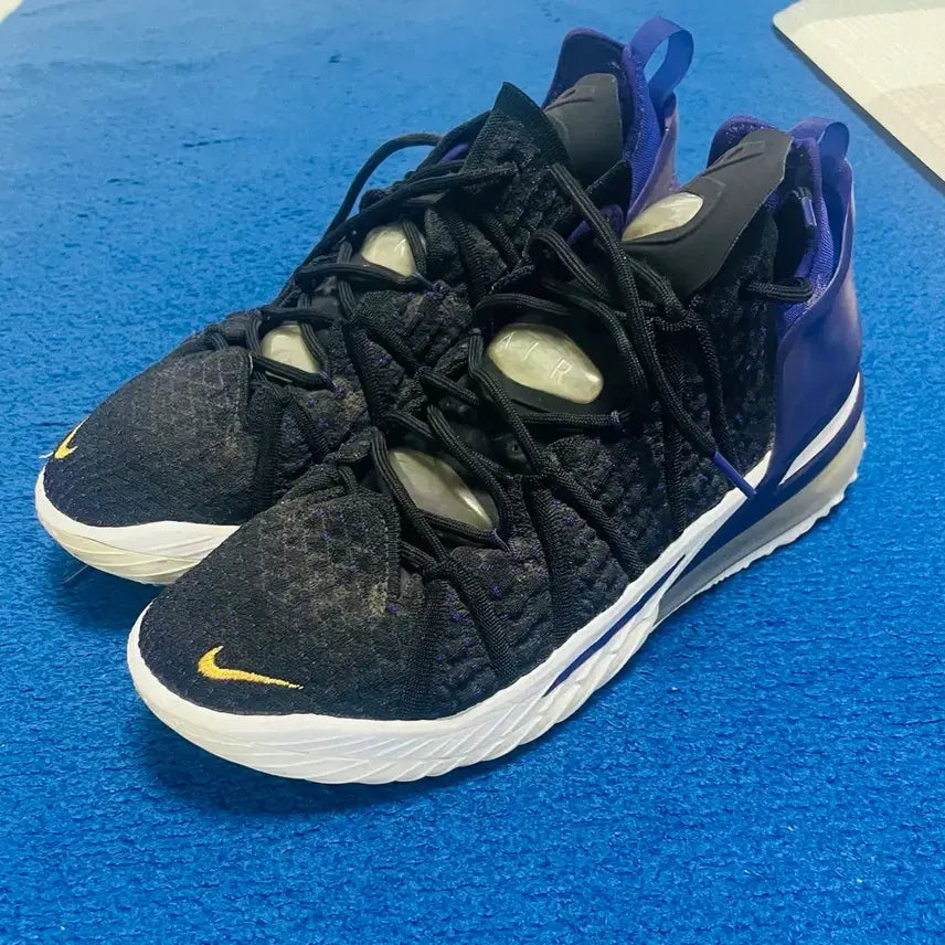 [BUNJANG] Nike LeBron 18 Basketball Shoes / 나이키 르브론 18 농구화 265-270