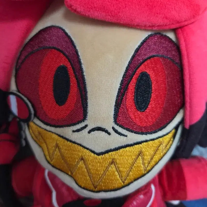 [BUNJANG] Hazbin Hotel Alastor YouTooz Plush / 급전)해즈빈호텔 알래스터 유투즈 인형 판매합니다