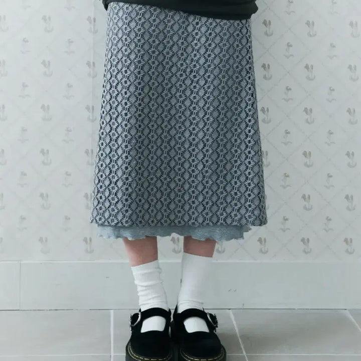 [BUNJANG] Wonder Visitor Lace Long Skirt Gray / 원더비지터 레이스 롱스커트 그레이
