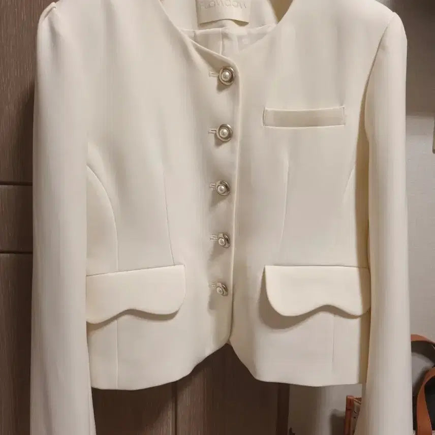 [BUNJANG] FLOWOOM Pearl Button Detail Jacket / FLOWOOM jaket