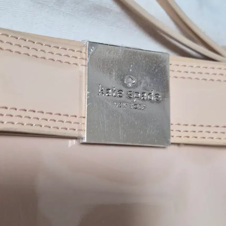 [BUNJANG] Kate Spade Beige Ribbon Clutch Bag / 케이트 스페이드 베이지 리본 클러치 백