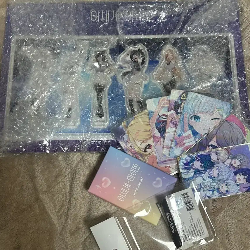 [BUNJANG] ISEPAL Acrylic Diorama + Photocard Bundle Set / 이세돌 이세팝 아크릴 새상품 + 포카 일괄판매