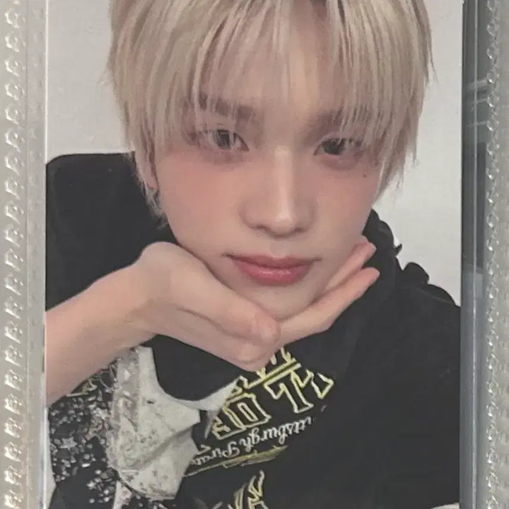 [BUNJANG] BOMGYUN Lucky Draw Photocard / 신유 위버스럭드 금발아궁빵 특전 포카