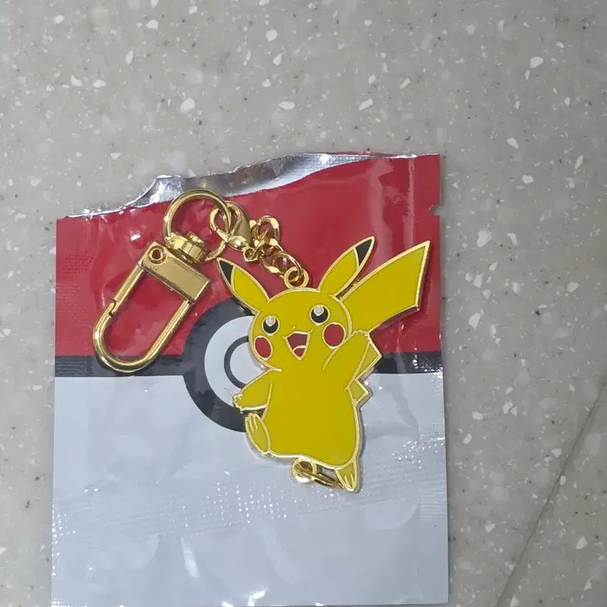 [BUNJANG] Baskin Robbins Pikachu Keychain / 베스킨라빈스 포켓몬 피카츄 키링