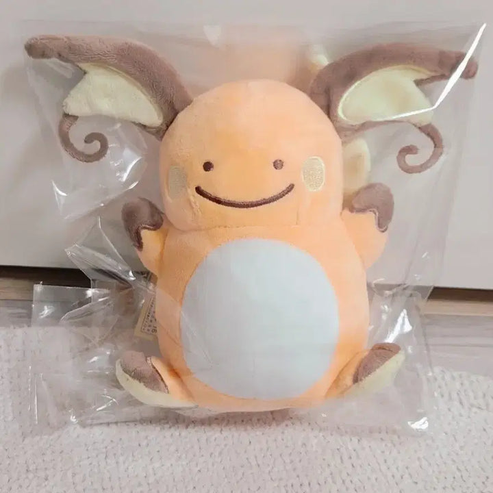 [BUNJANG] Pokemon Center Metamong Transformation Raichu Plush Toy Japan / 포켓몬센터 변신 메타몽 라이츄 일본 정품 [2016]