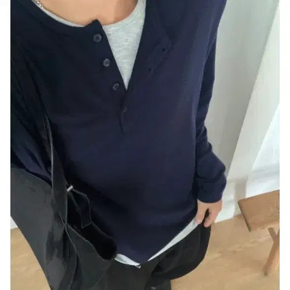 [BUNJANG] Henley Neck Layered T-Shirt / 헨리넥 레이어드 티셔츠
