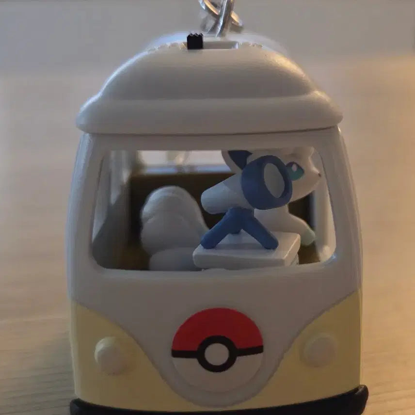 [BUNJANG] Lottea Pokemon Alolan Vulpix Camping Car Figure / 롯데리아 포켓몬 알로라 식스테일 캠핑카 피규어