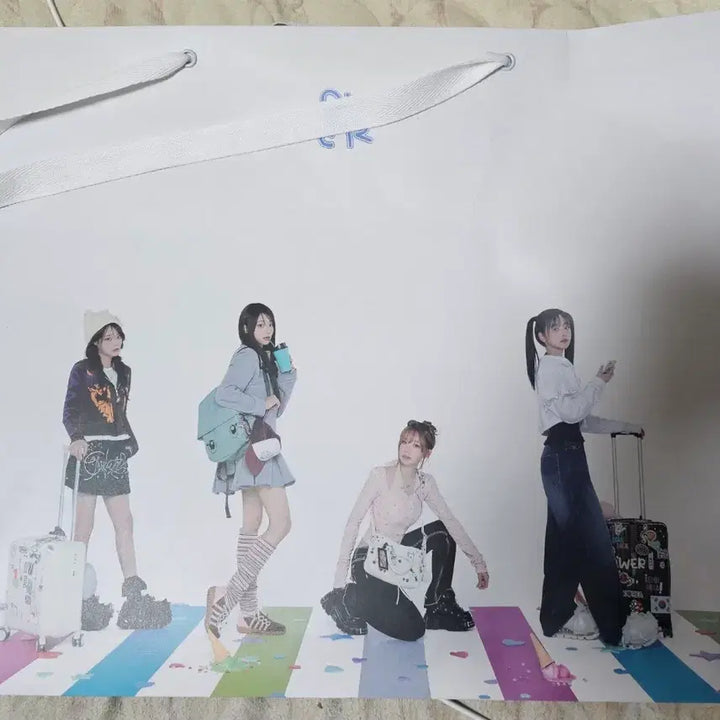 [BUNJANG] QWER Concert Shopping Bag / 급처) qwer 홈커밍 콘서트 쇼핑백