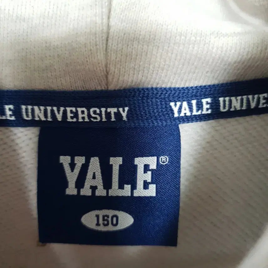 [BUNJANG] Yale Logo Hoodie Ivory / 예일 YALE 로고 후드티 아이보리 0250