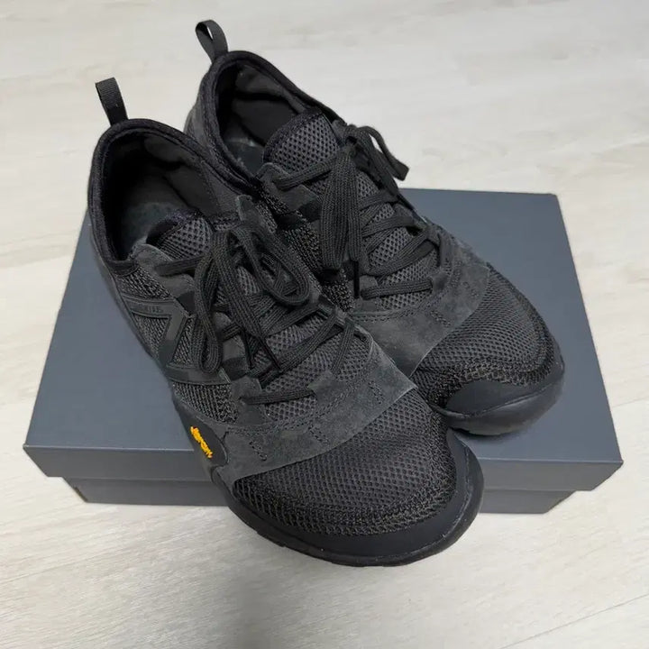 [BUNJANG] New Balance Minimus MT10O Black Castle Rock / (270)뉴발란스 미니머스 MT10O 블랙 캐슬락