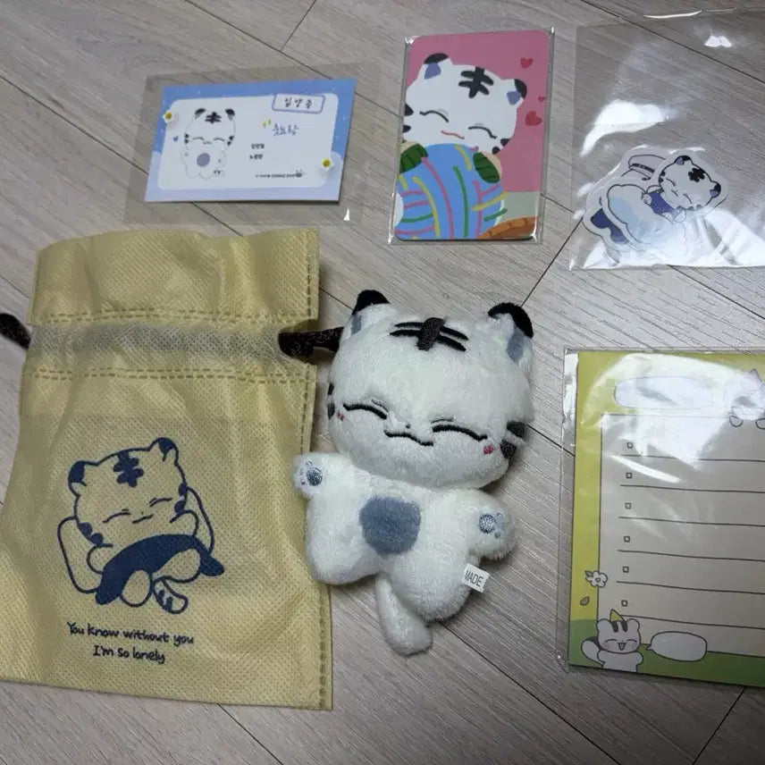 [BUNJANG] Smiling Cat Outfit / 웃뇨랑