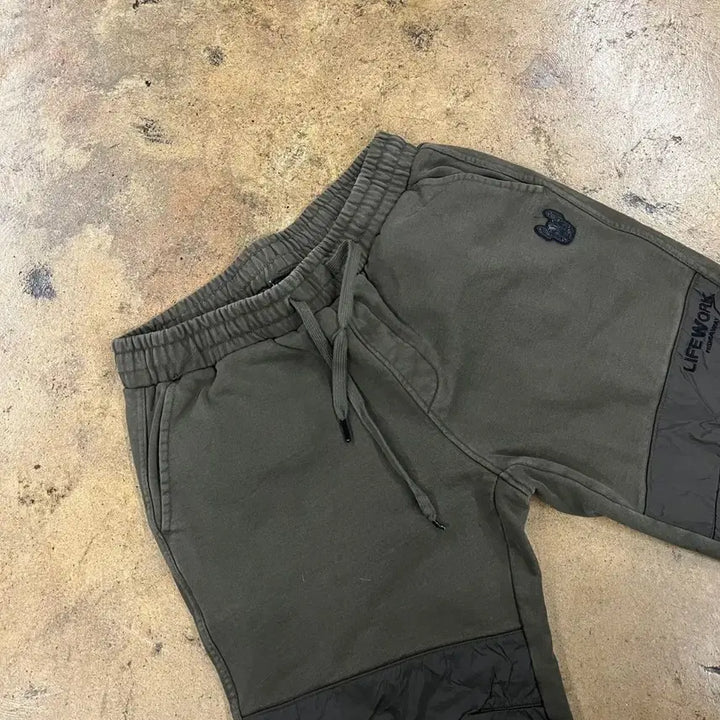 [BUNJANG] Lifework Khaki Jogger Training Pants / [정품/L] 라이프워크 카키색 조거 트레이닝 바지