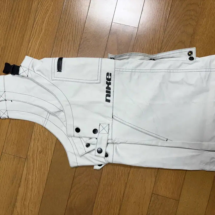 [BUNJANG] Nike Swoosh Overalls Jumpsuit L / 나이키 스우시 오버롤 멜빵 점프슈트 L