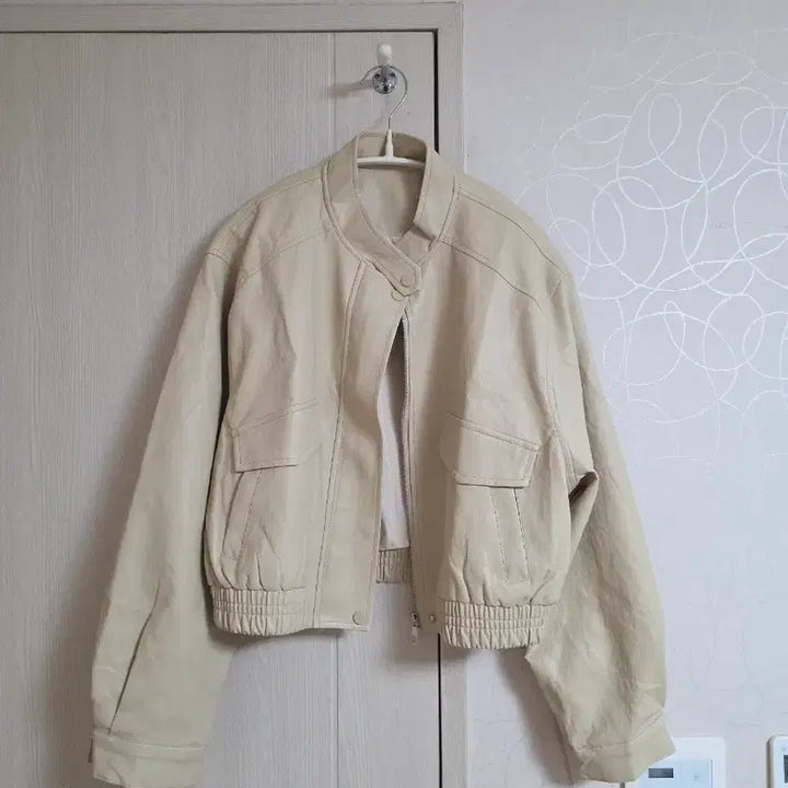 [BUNJANG] Crop Leather Bomber Jacket / 크롭 레더 봄버 자켓 새상품