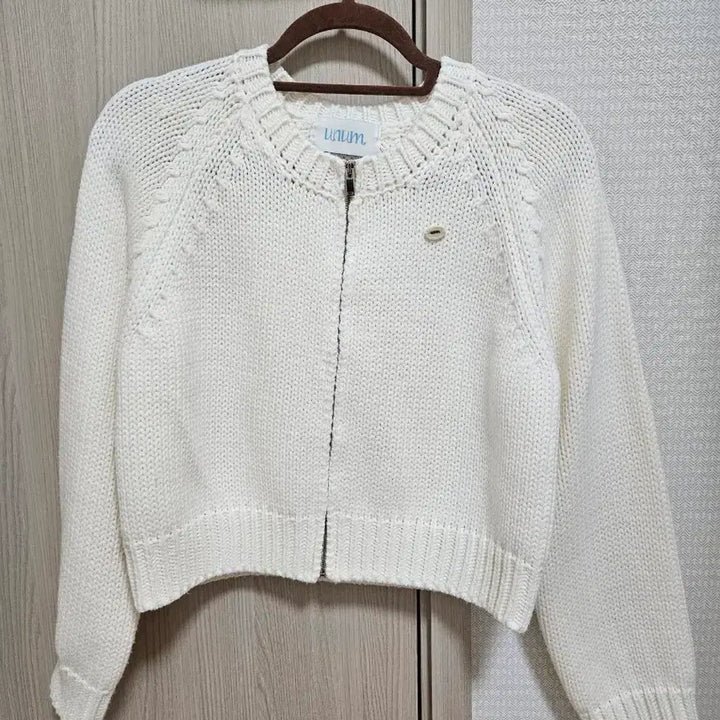 [BUNJANG] Unum Round Knit Zip-Up Cardigan / unum 라운드 니트 집업 가디건 (상태좋은)