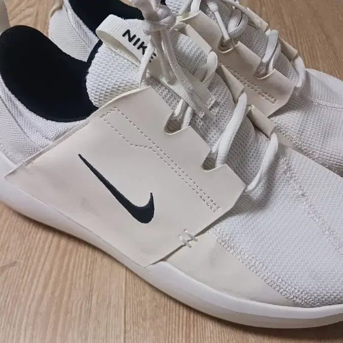 [BUNJANG] Nike E-Series AD Sneakers DV2436-100 / 나이키 E-시리즈 AD DV2436-100  // 280