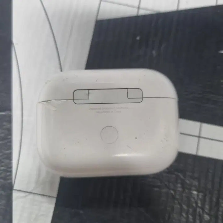 [BUNJANG] Apple AirPods Pro 2 Charging Cradle / 애플. 에어팟 프로2. 충전 크레들..